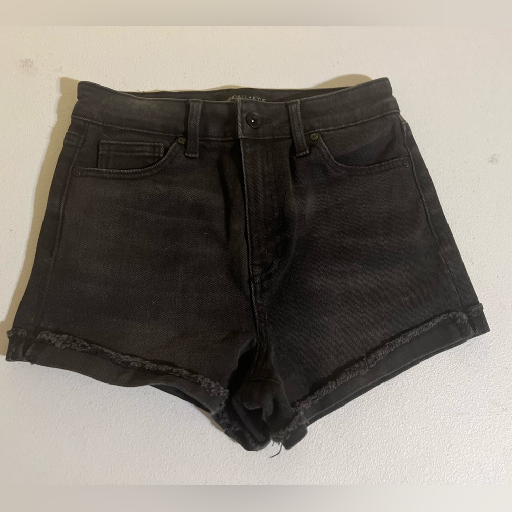 Kendall and Kylie Women’s Black Denim Shorts Size 5/27 The Drifter High Rise